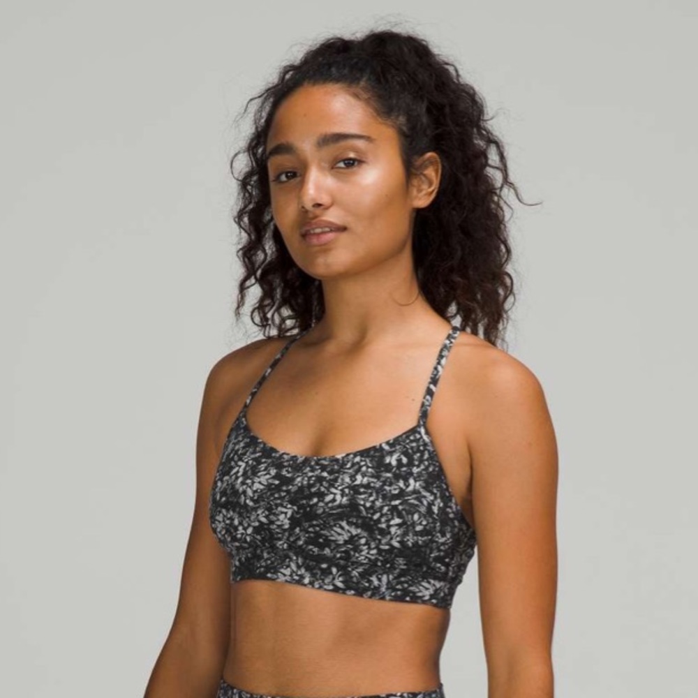 Lululemon Flow Y Bra Nulu *Light Support, A–C Cups